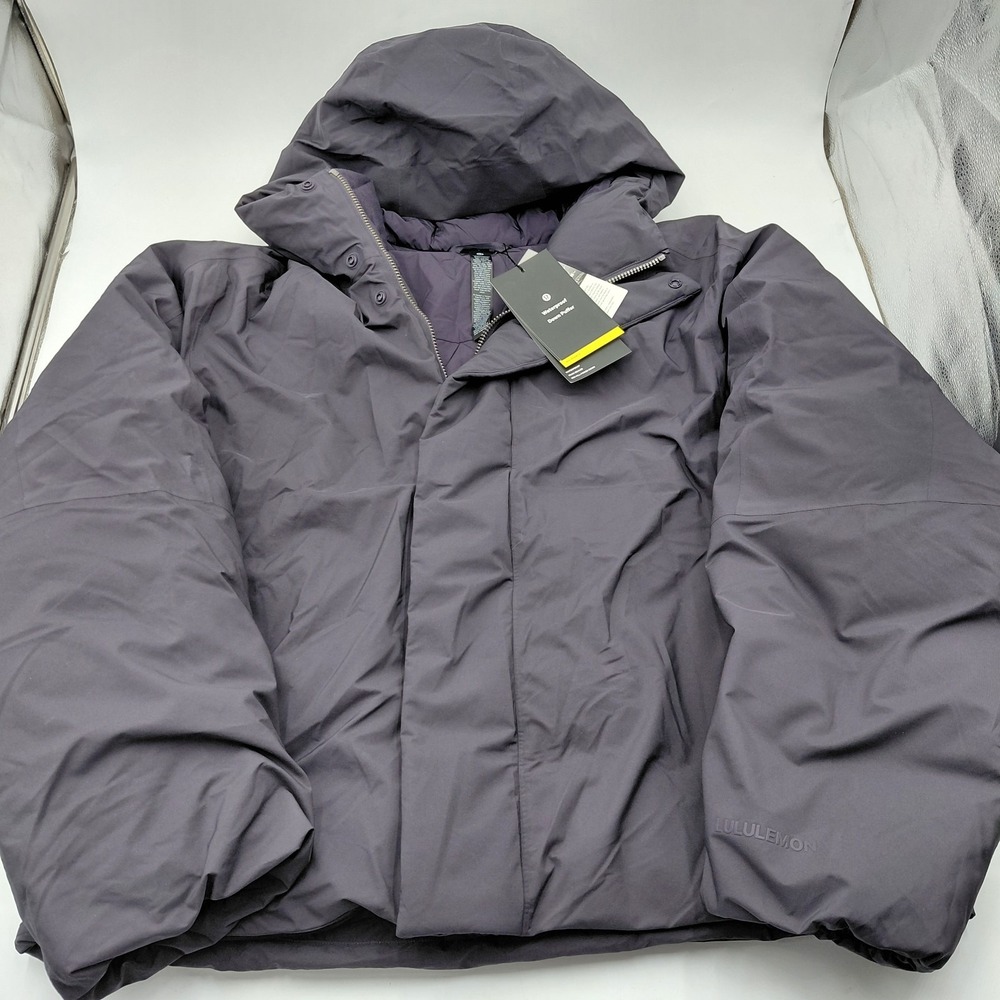 NWT Lululemon Waterproof Goose Down Puffer Jacket Mens L Purple LM4AWMS Logo